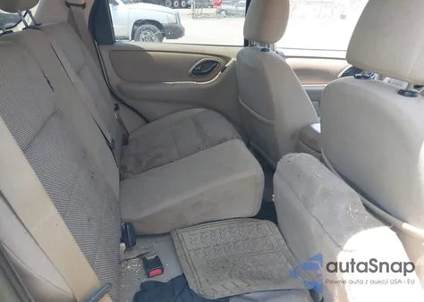 2005 Ford Escape Xlt z USA, uszkodzony, nr VIN 1FMYU93145KA20548